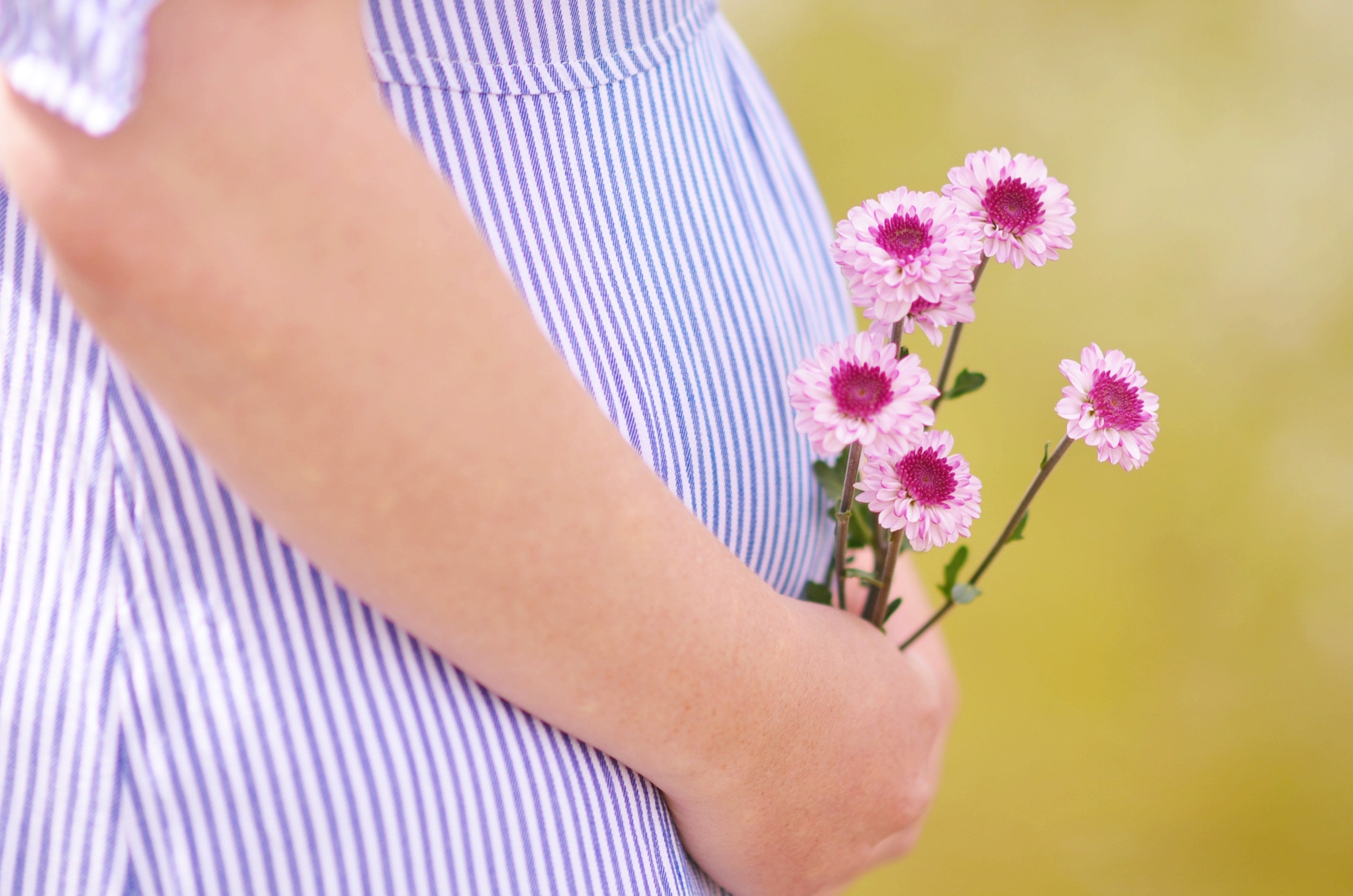 Les 5 accessoires indispensables pour une grossesse confortable – Petite  Cacahouète