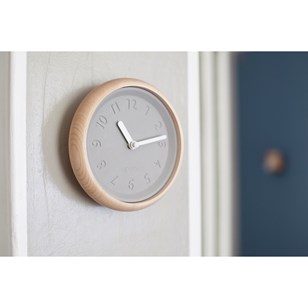 Horloge murale en bois et béton Blanc - Toupie