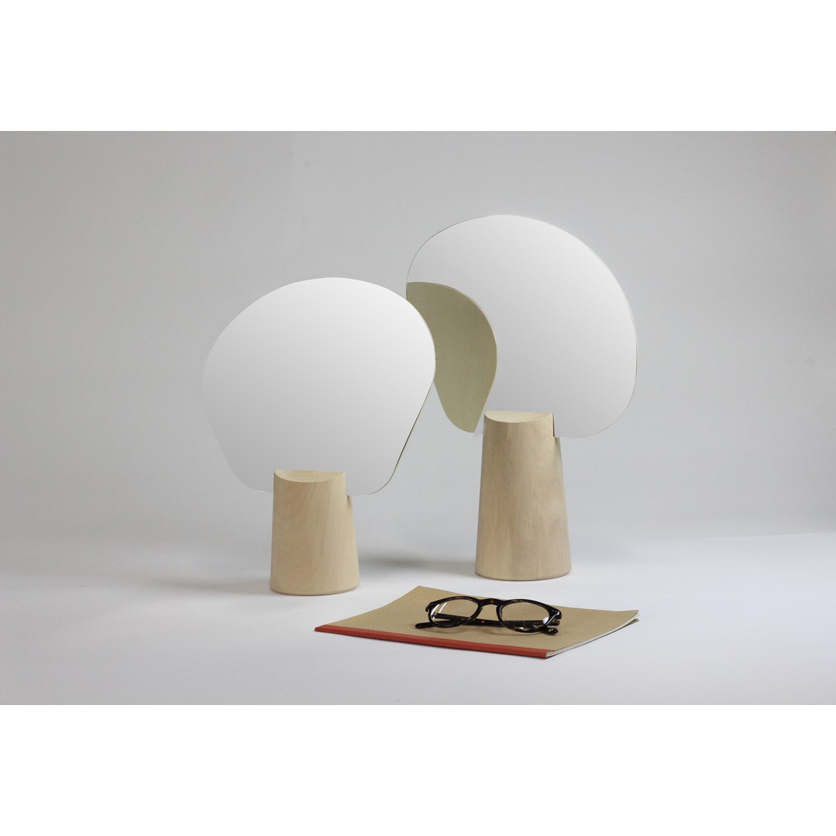 Miroir sur pied - Ping Pong petit modèle  3