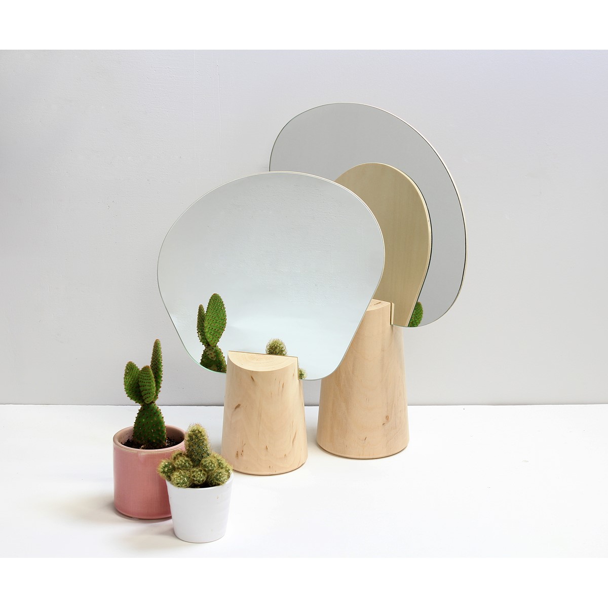 Miroir sur pied - Ping Pong petit modèle  7