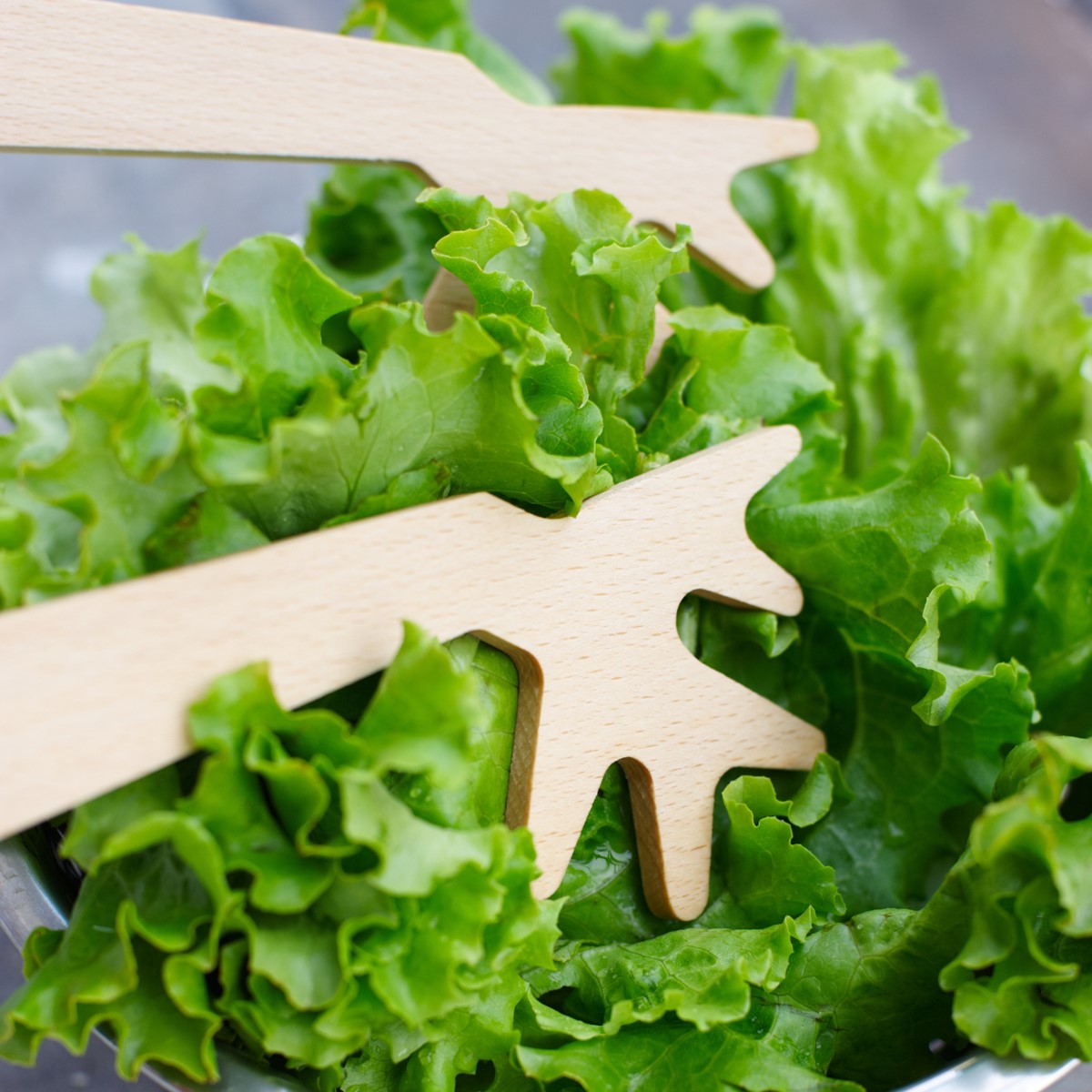 Couverts à salade fabriqués en bois issu de forêt gérée durablement et confectionné en France dans l