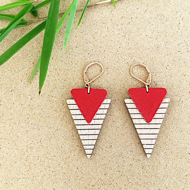 Boucles d'oreilles en cuir et bois - Marinière Rouge 3