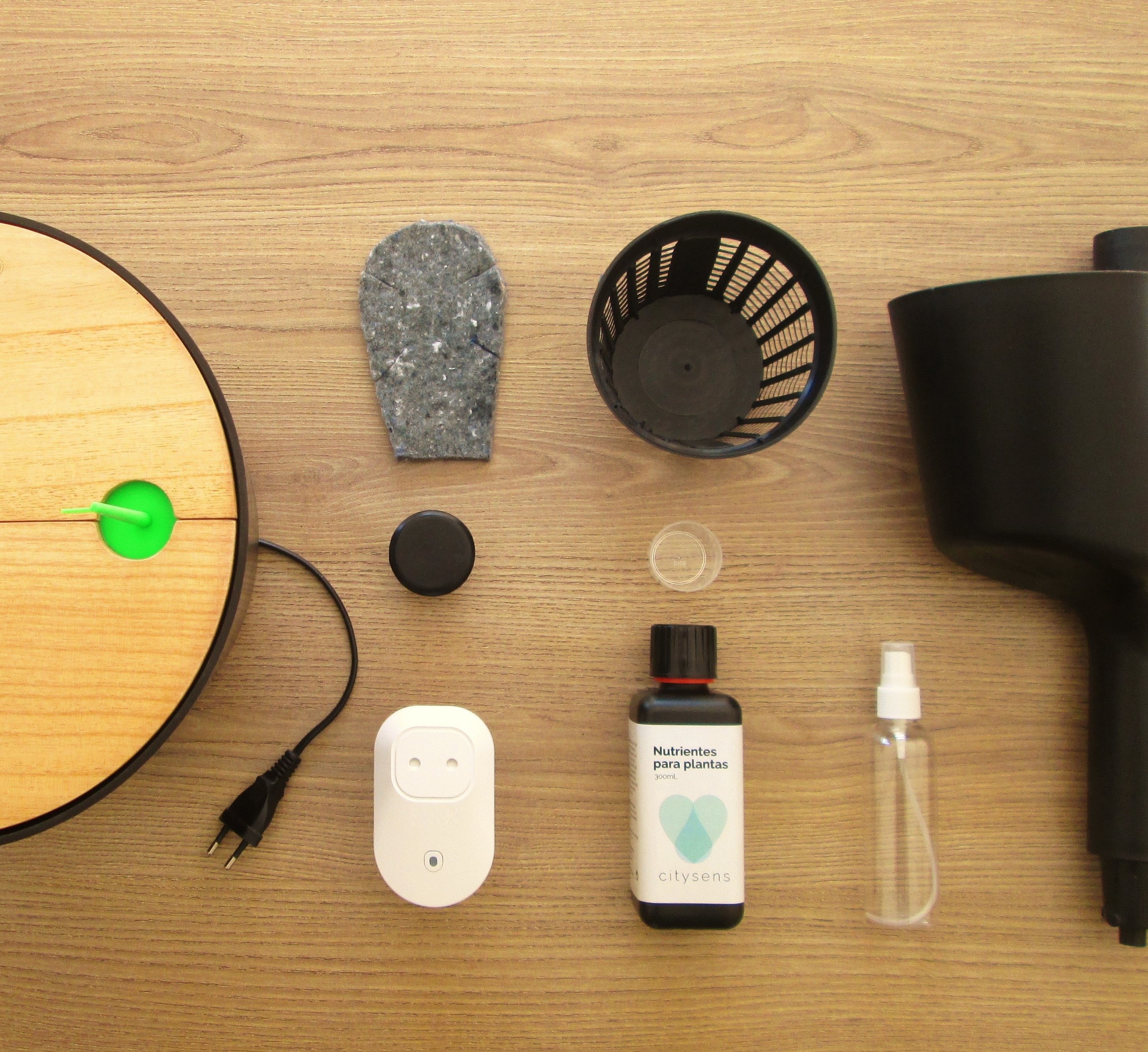 Jardinière verticale d'intérieur avec arrosage intelligent WiFi 31