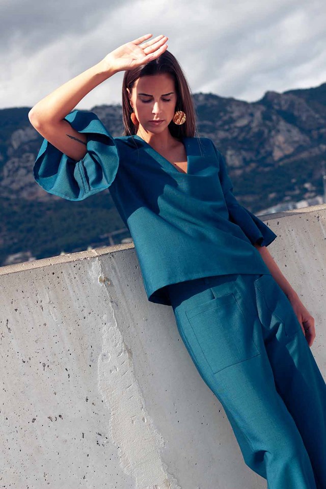 Blouse verte avec volants en laine froide – Danying 2