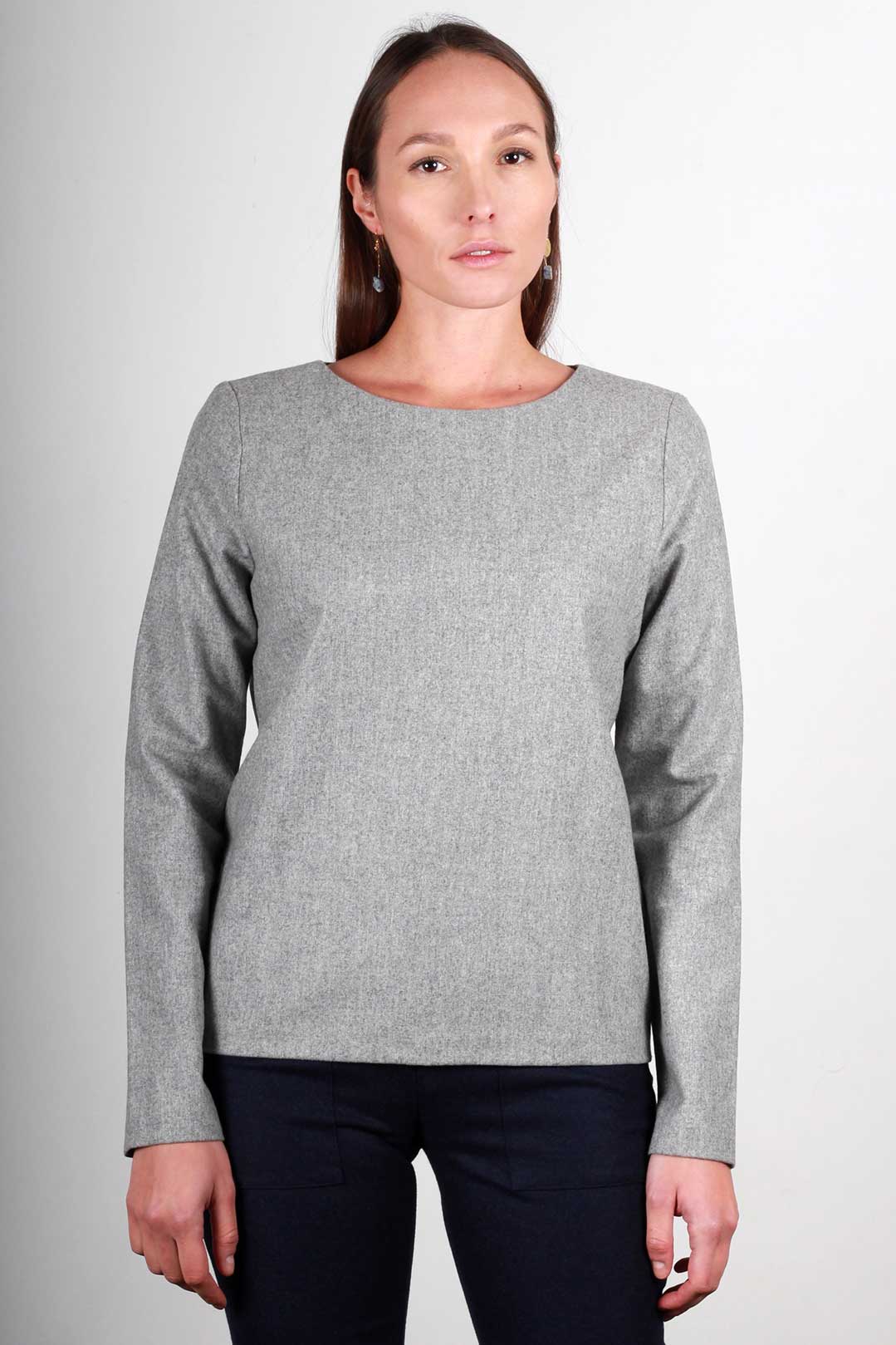 Pull gris en laine fabriqué en France - Cara 2