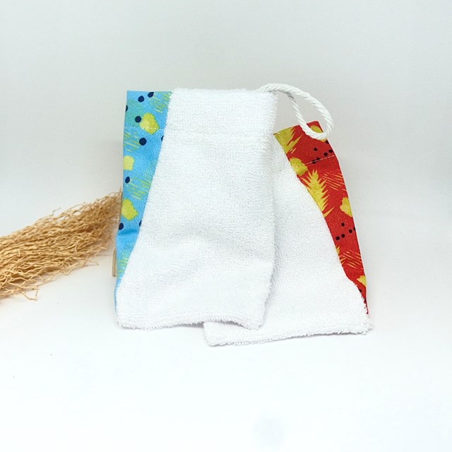 gants démaquillants