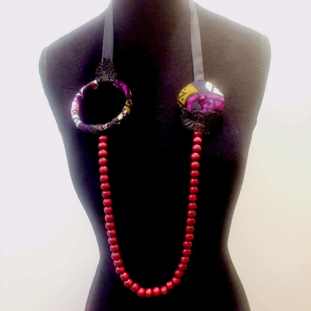 Sautoir "L'Anneau..."  3