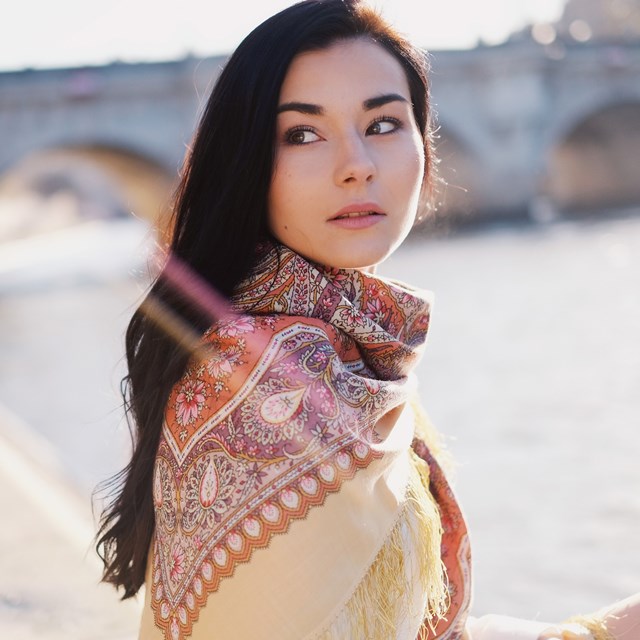 Foulard russe imprimé style bohème chic, en 100% laine - dessin "Ginger" 4