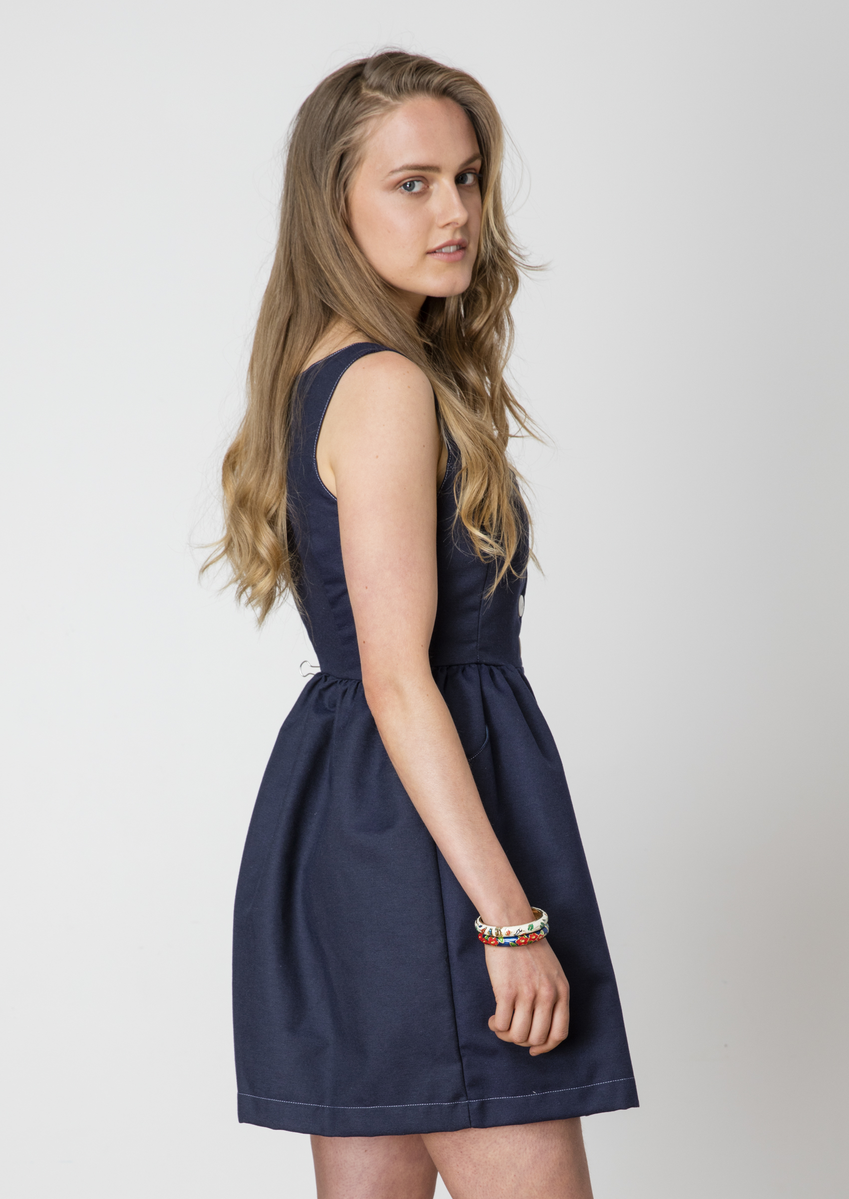 robe-ecclo-bleu-Made-in-France-et-coton-upcyclé-recyclé-dreamact-coté