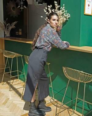 Produit : JUPE CRAYON ZENAS MIDI - 100% Laine upcyclé noir écoresponsable mode éthique