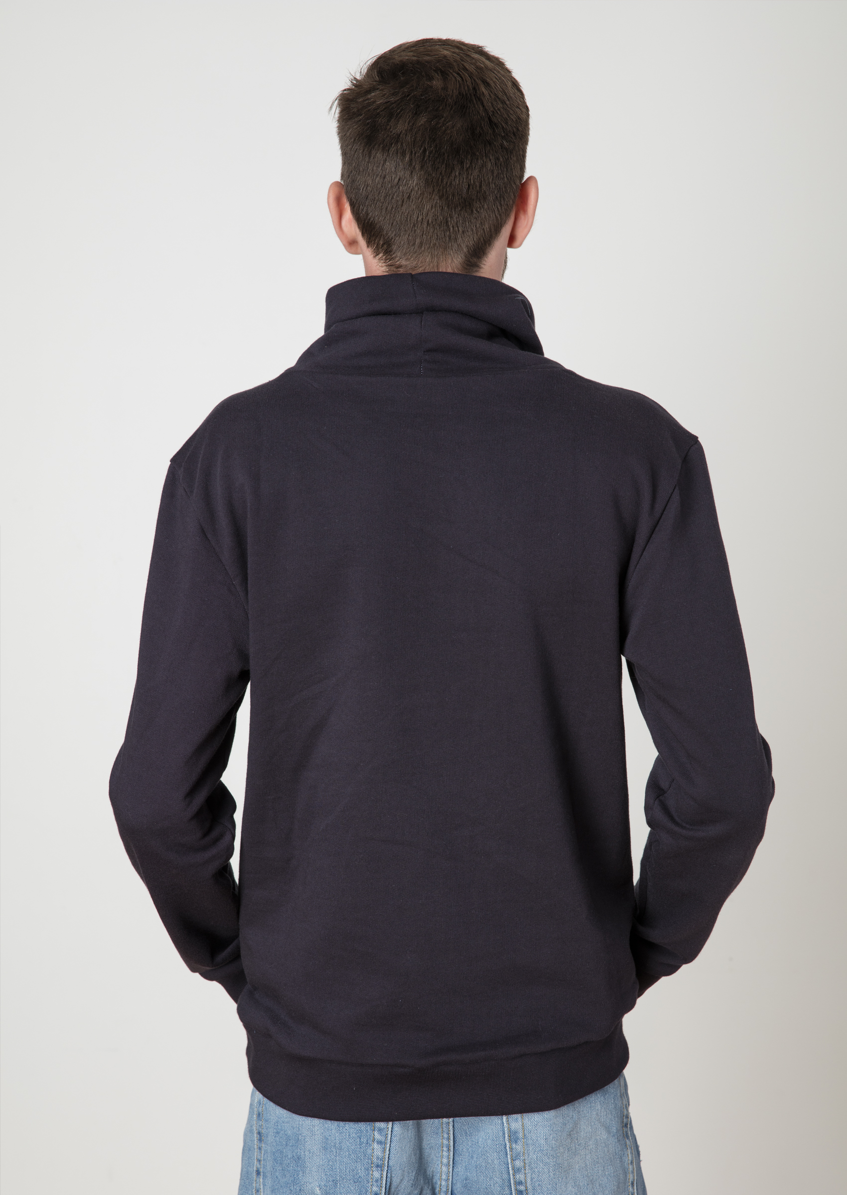 sweat-ecclo-homme-col-haut-caban-Made-in-France-et-coton-upcyclé-recyclé-dreamact-dos