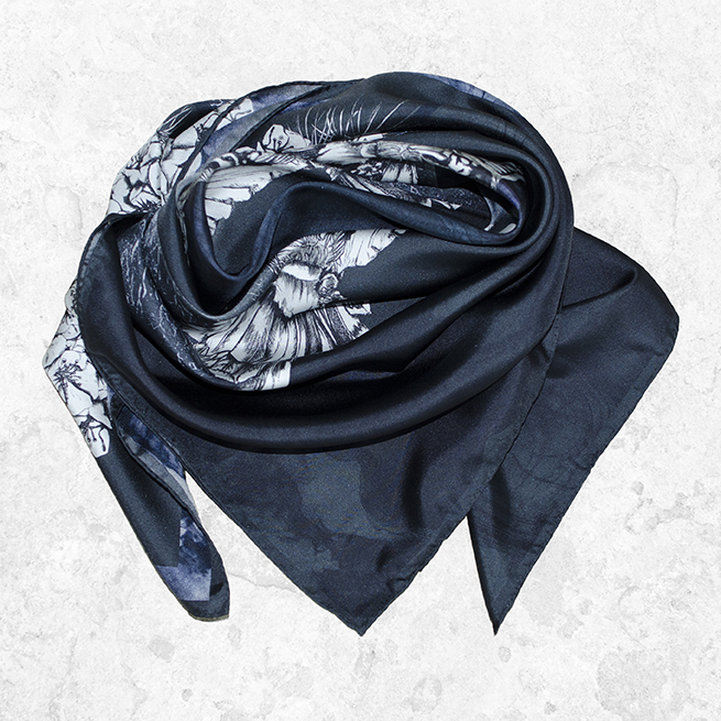 Foulard en soie Blackbird Totem 2