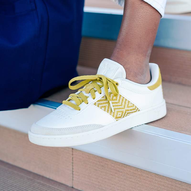 Basket rétro en cuir beige - N’go 9