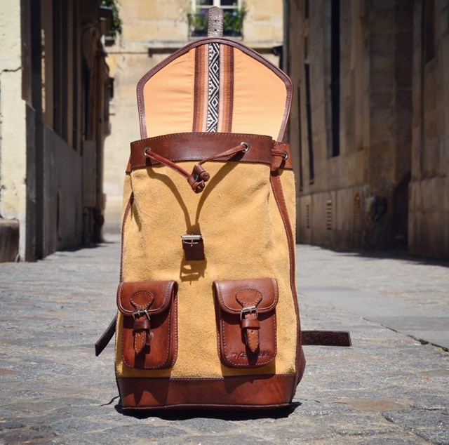sac à dos moutarde