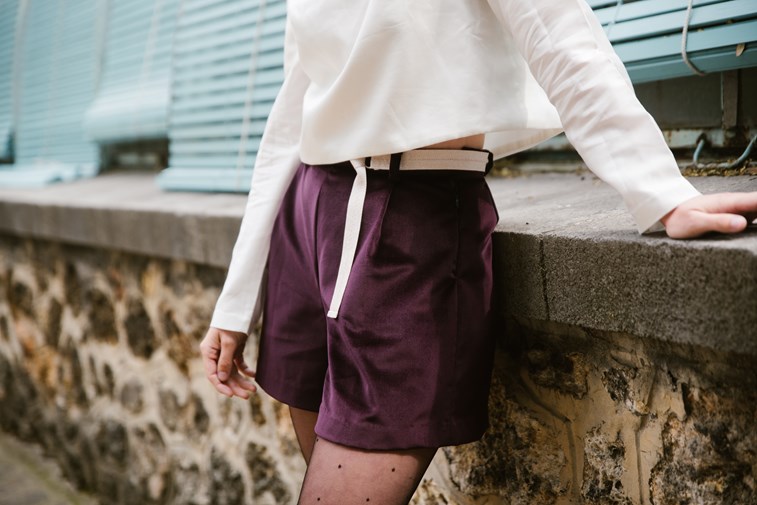 ABY - Short velours plissé couleur aubergine 