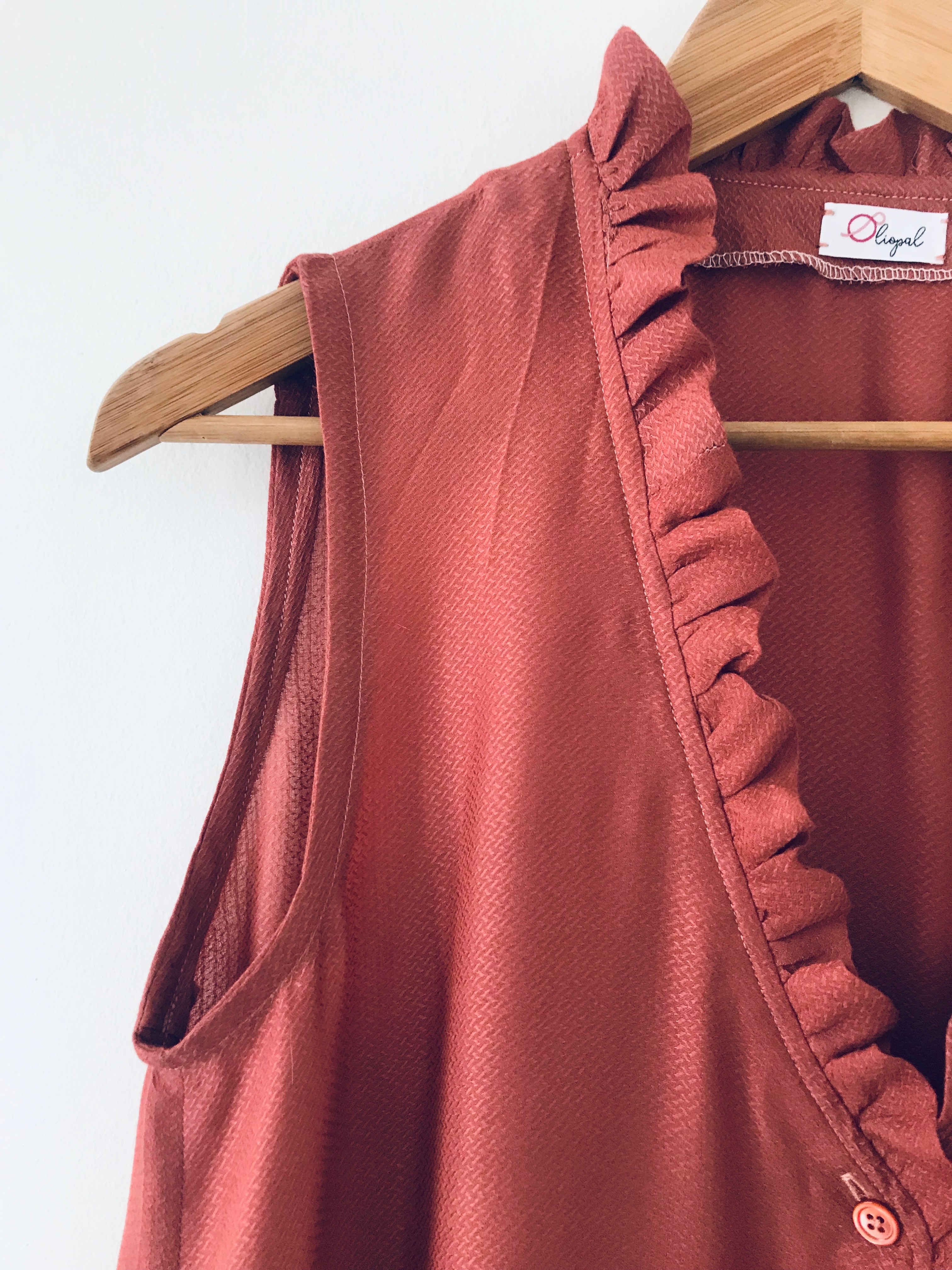 ALICE - Top sans manche en soie rose 3