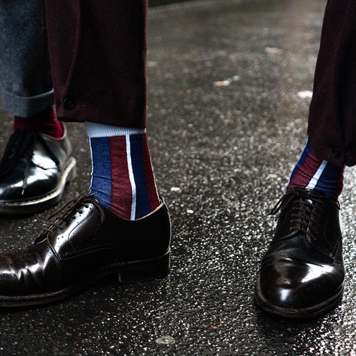 Chaussettes à rayures bleu ciel / marine / bordeaux