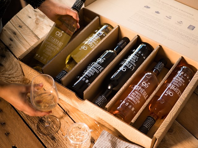 Coffret Oé - 2 vins rouge, 2 blanc & 2 rosé bio & vegan 2