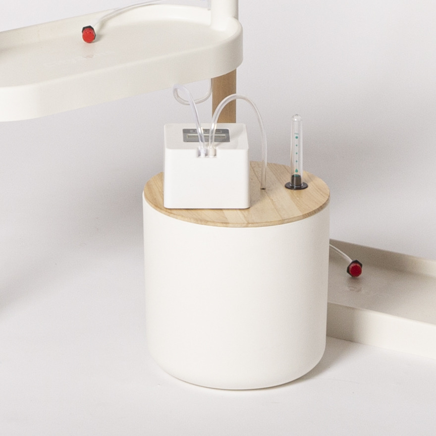 Étagère pour plantes à arrosage automatique 17