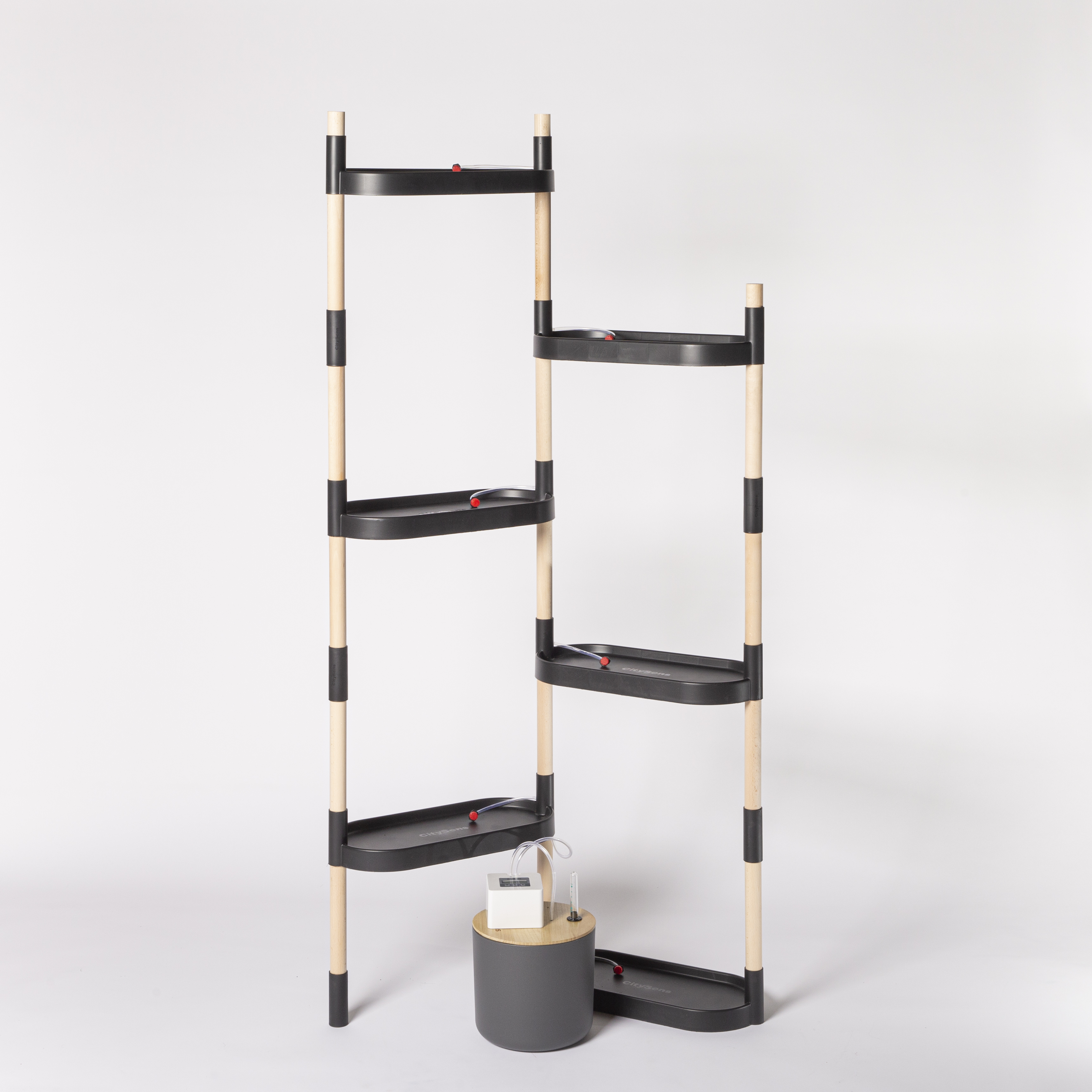 Étagère pour plantes à arrosage automatique 12