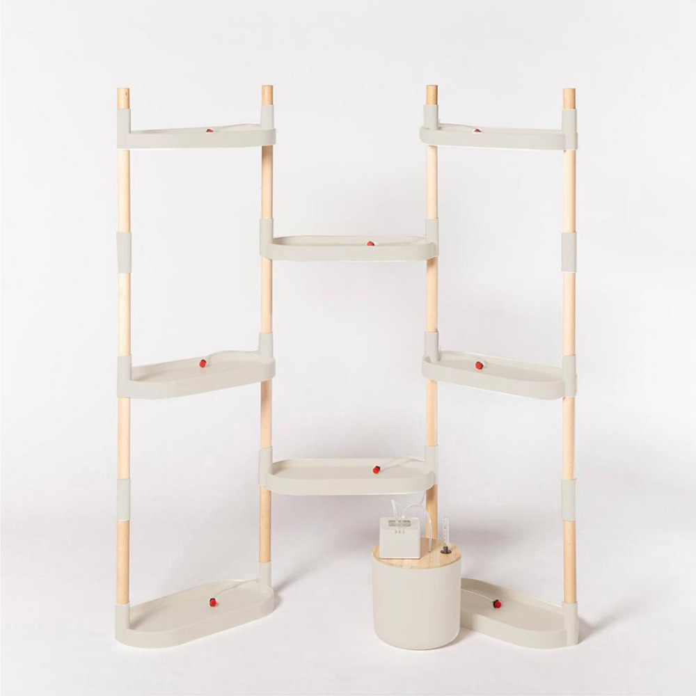 Étagère pour plantes à arrosage automatique 38