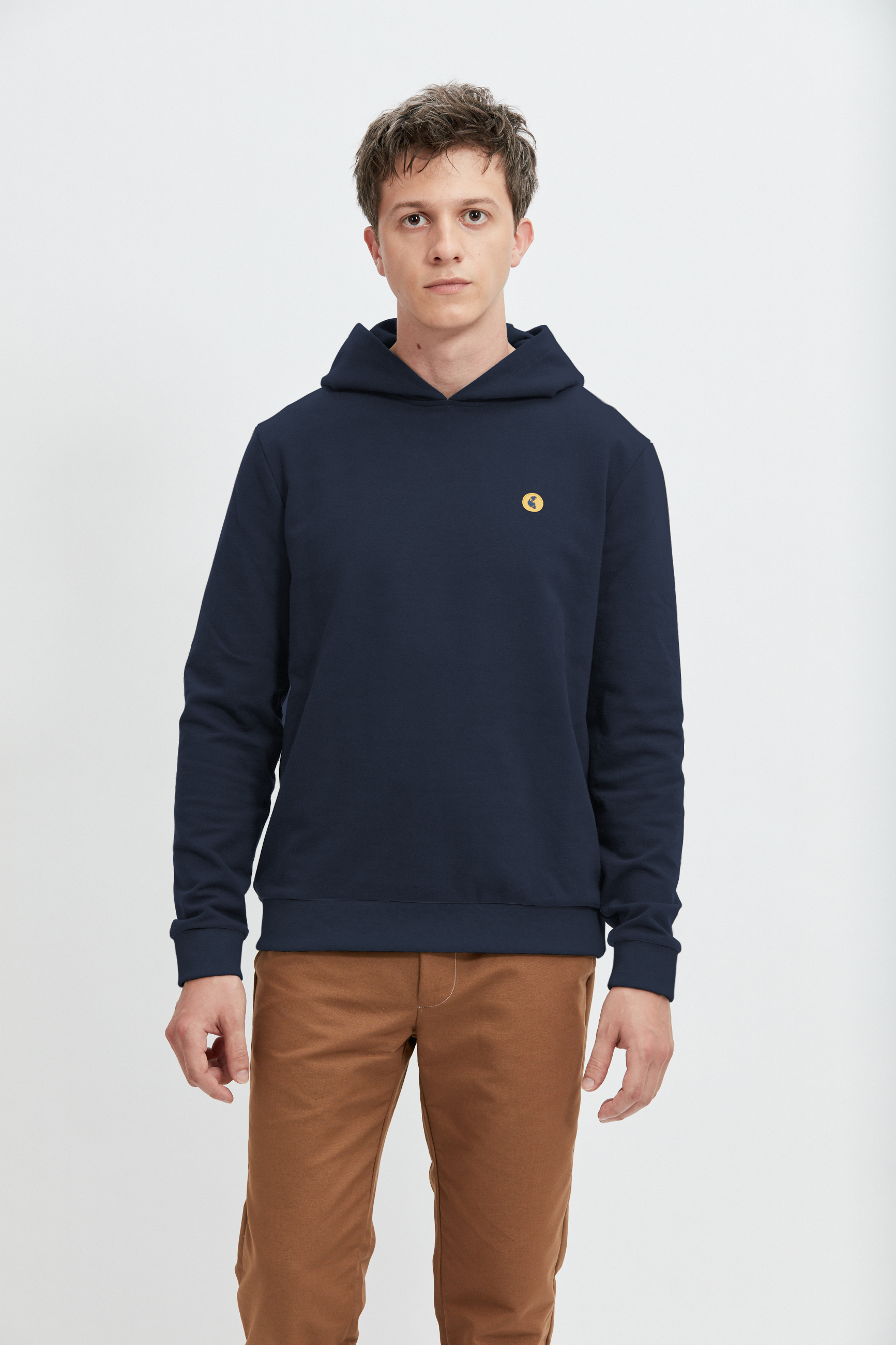 sweat-ecclo-homme-capuche-bleu-Made-in-France-et-coton-upcyclé-recyclé-dreamact-face