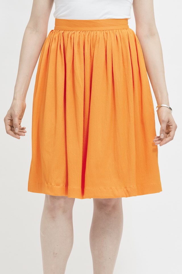 jupe-orange-ecclo-femme-Made-in-France-et-viscose-upcyclé-recyclé-dreamact-zoom-avant