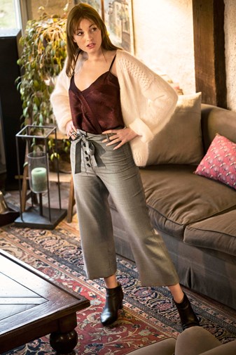 Pantalon taille haute 7/8 en laine upcyclée