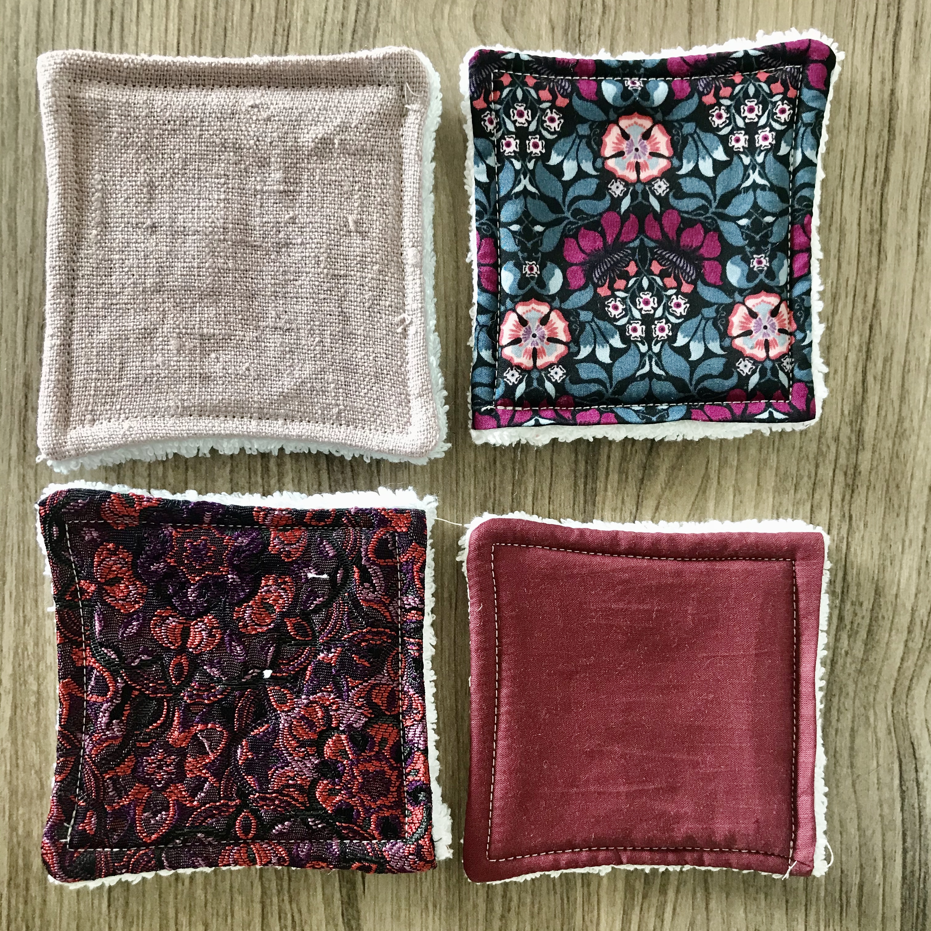 Lot de 4 coton lavable en tons de rose & leur pochette de rangement  4