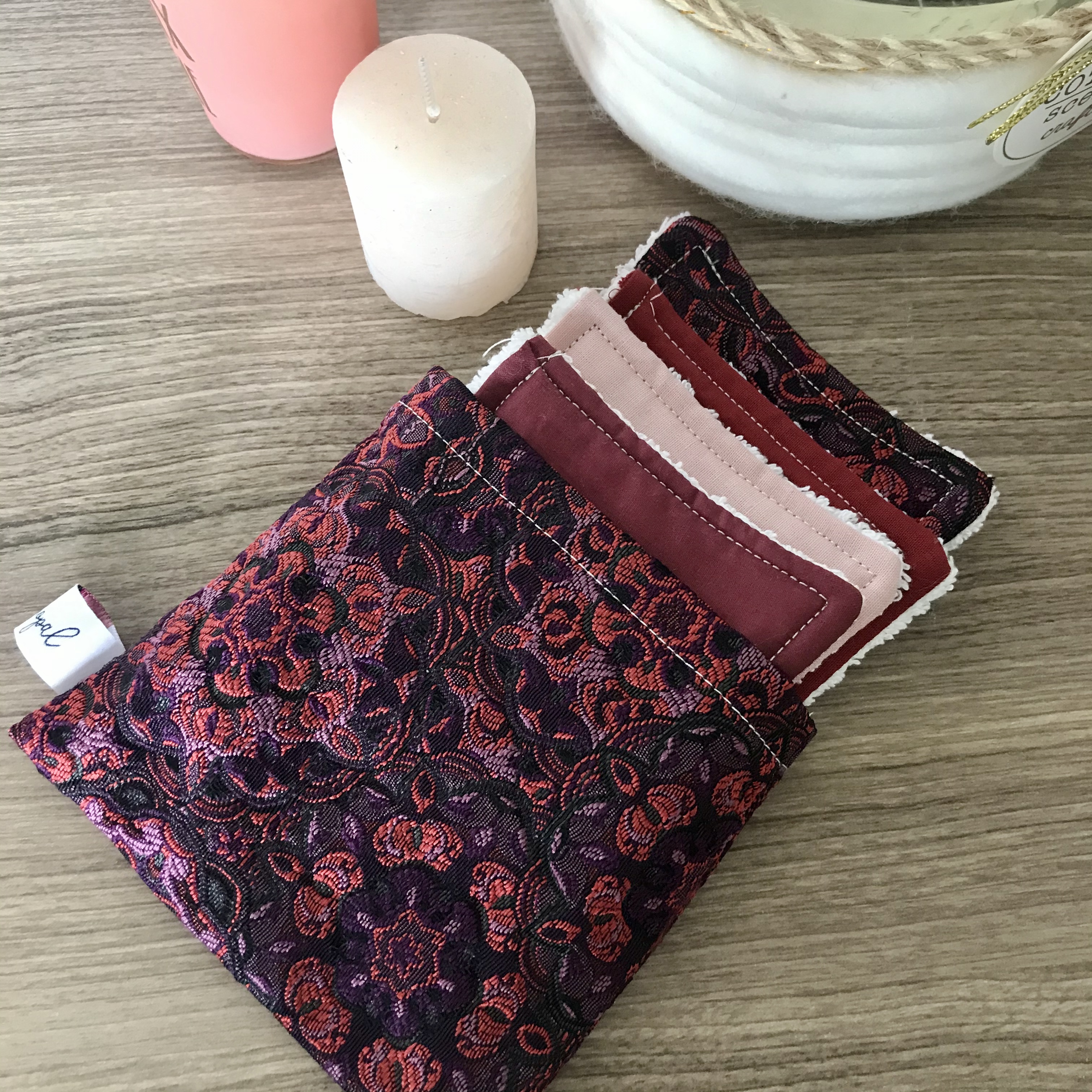 Lot coton lavable & leur pochette en tons de bordeaux & mauve  5