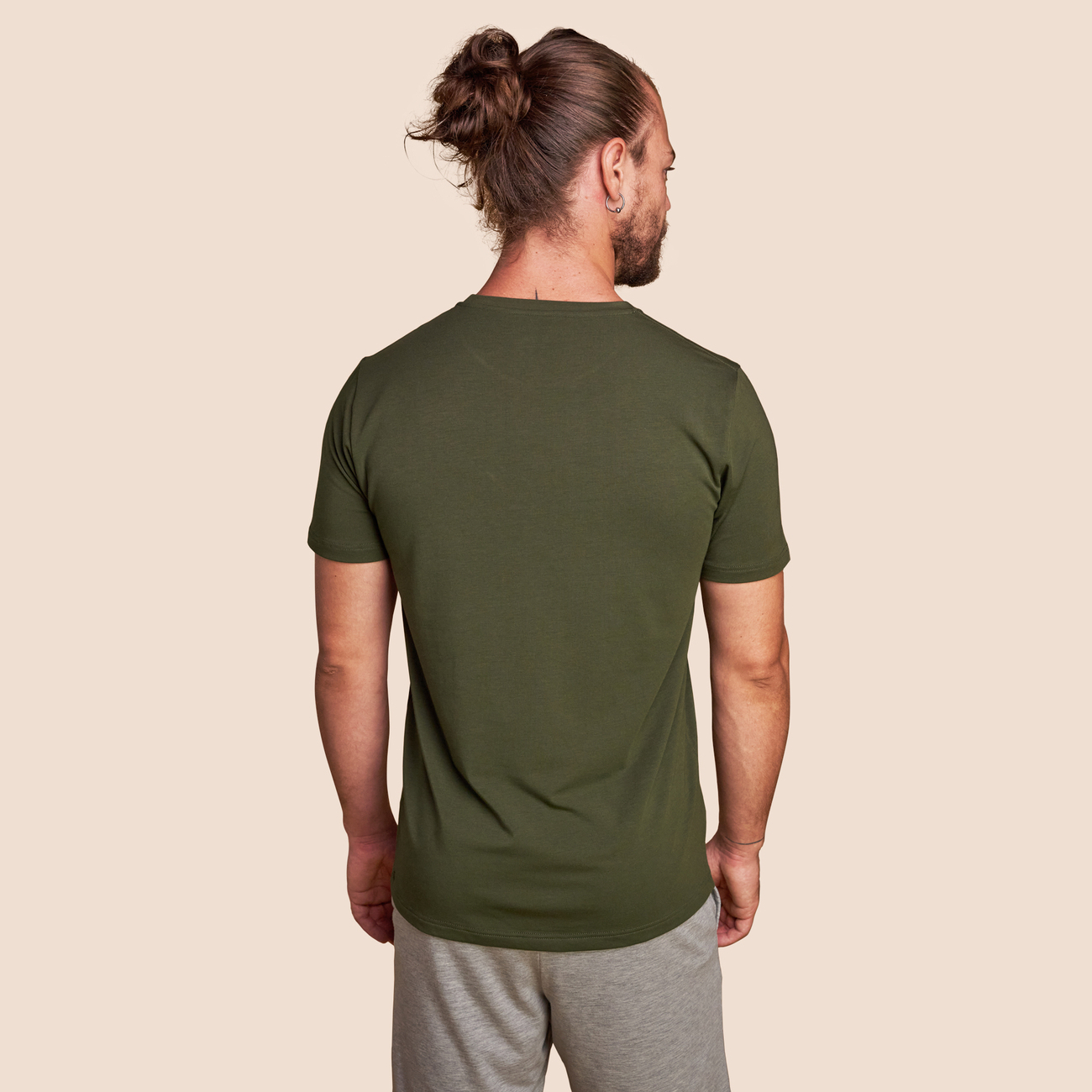 T-shirt vert kaki confortable pour hommes