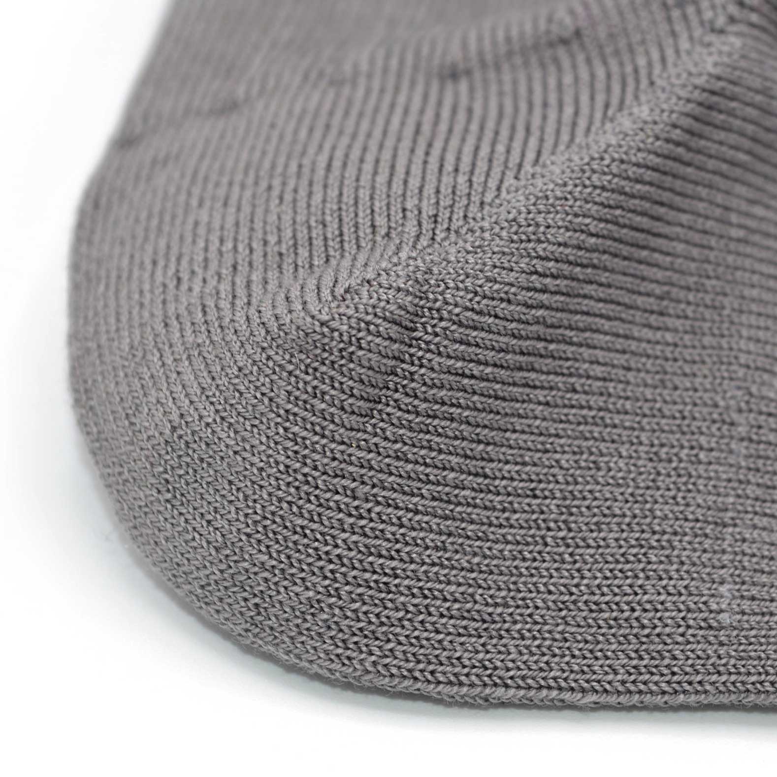 chaussettes-made-in-france-montantes-mi-bas-en-fil-d-ecosse-gris-pierre