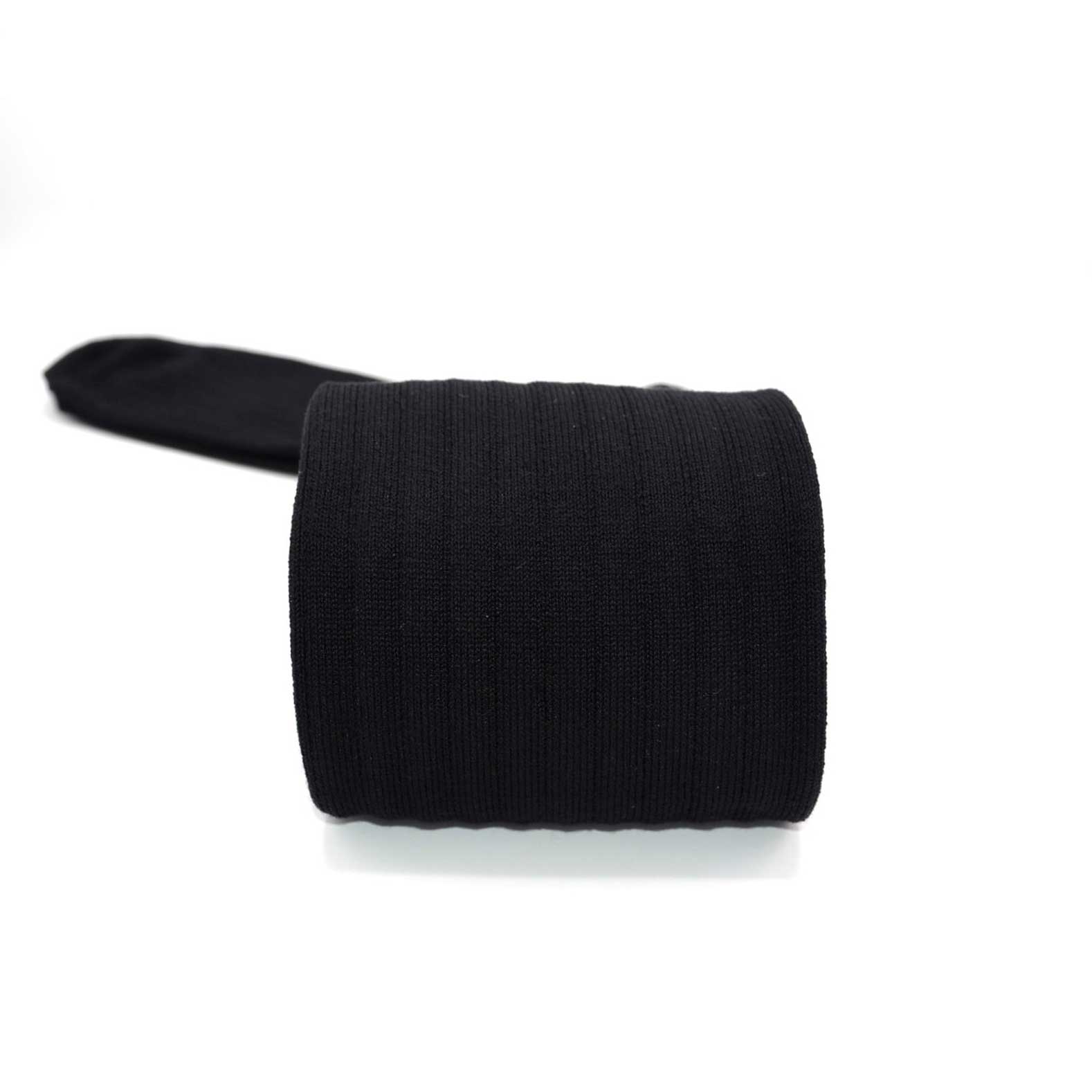 chaussettes-made-in-france-montantes-mi-bas-en-fil-d-ecosse-noir-ebene