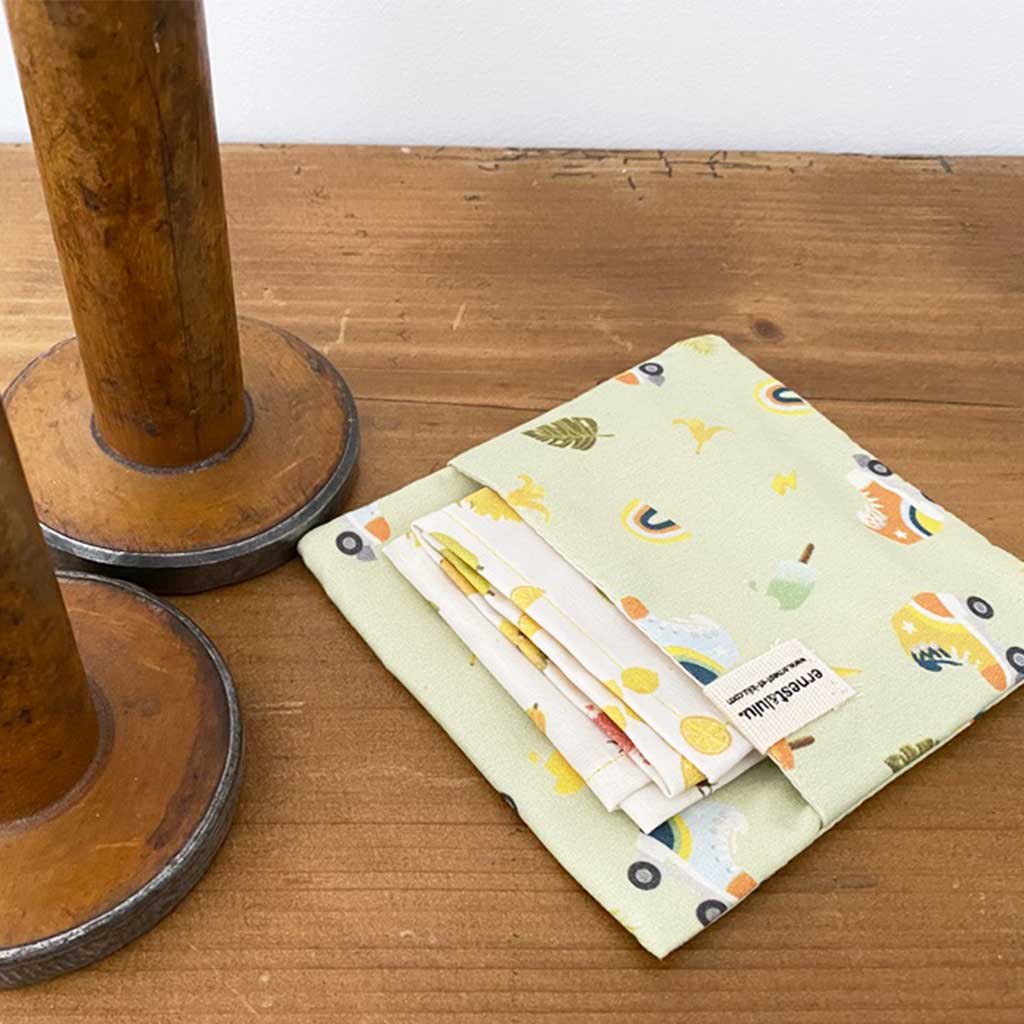 pochette pour mouchoirs lavables bio ernest&lulu - coloris rollers