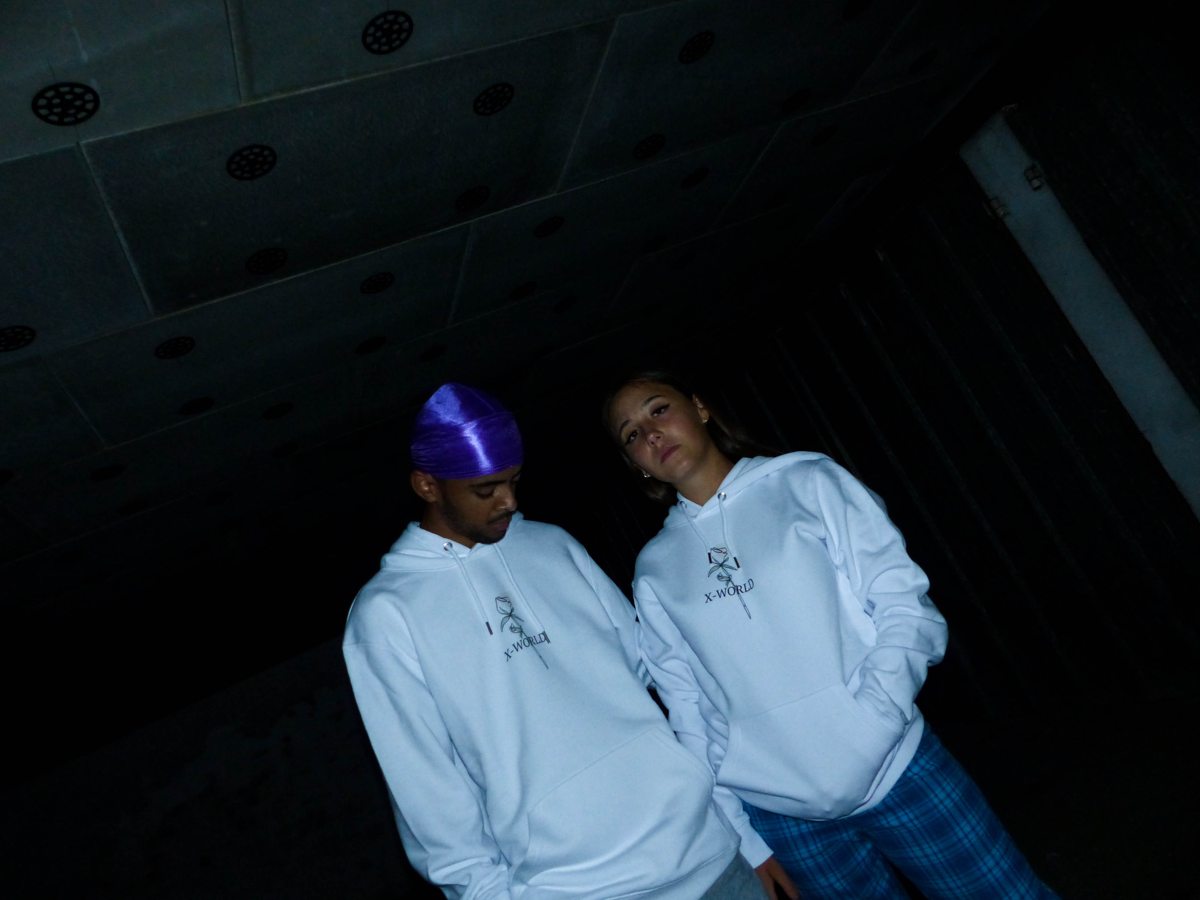 Sweat à capuche - "Rose" - Blanc 3