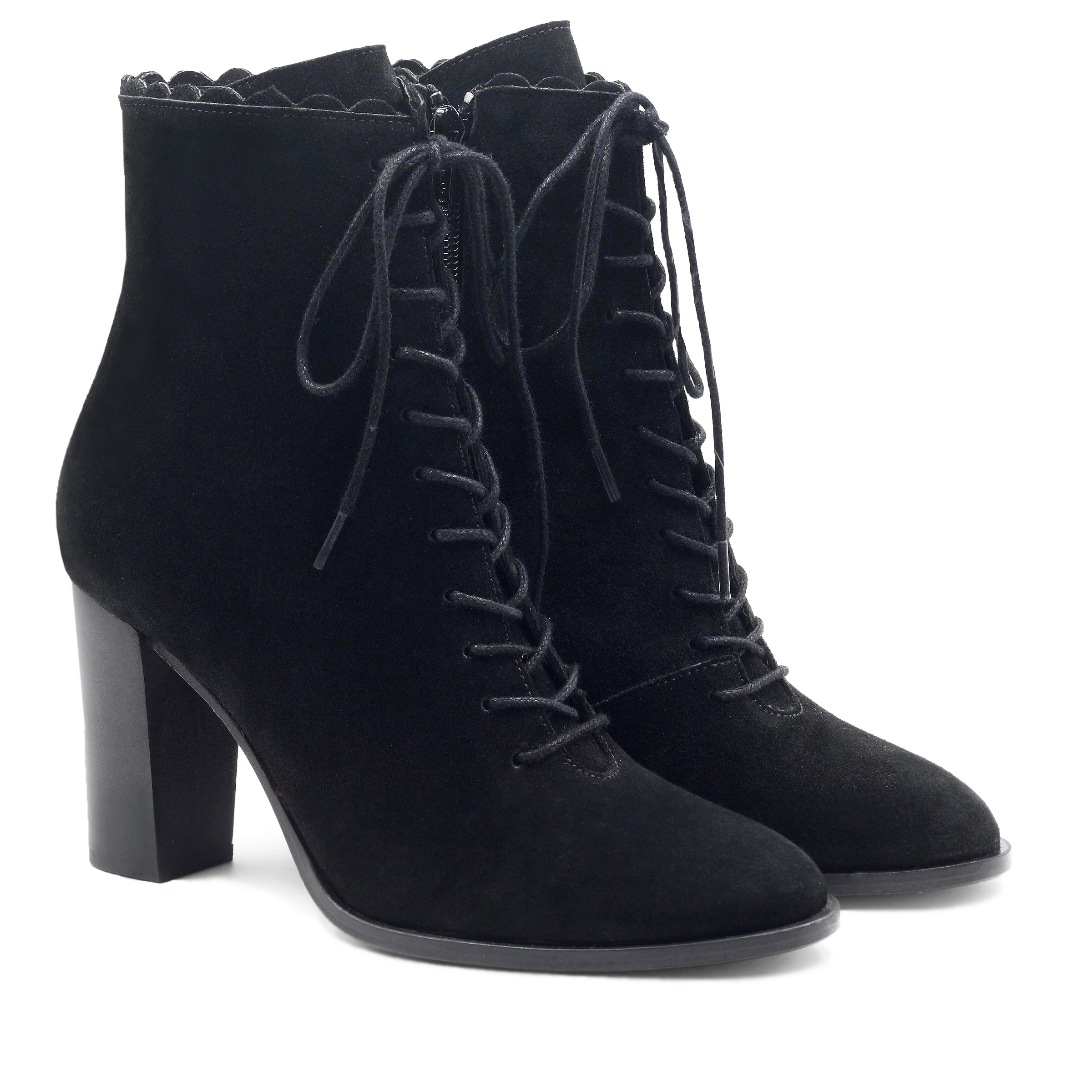 Bottines a talon avec lacet best sale