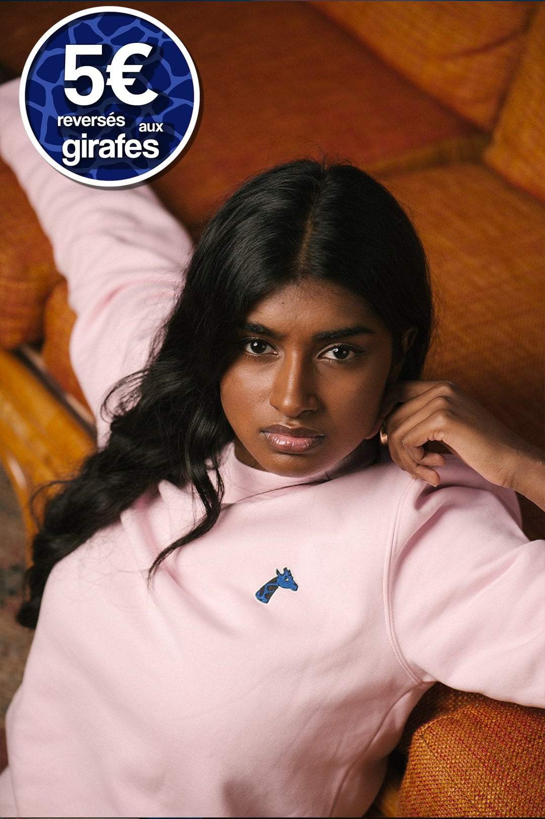 Sweatshirt rose brodé - girafon bleu 5