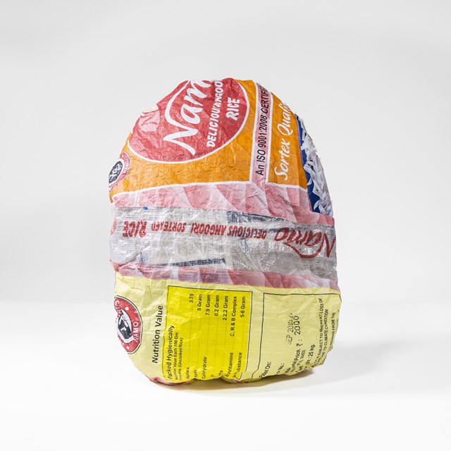 sac à dos éthique en chanvre upcyclé - Aja Curry - Housse antipluie upcyclée