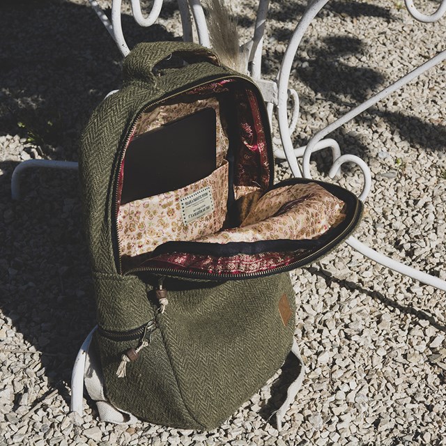 sac à dos éthique en chanvre upcyclé - Biruwa Anis - Vue intérieure