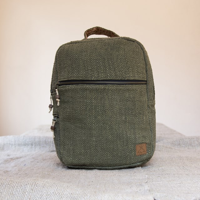 sac à dos écologique en chanvre upcyclé - Biruwa Anis - Vue face