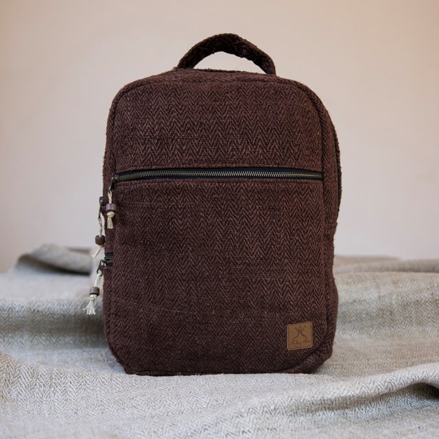 sac à dos écologique en chanvre upcyclé - Biruwa Café - Vue face