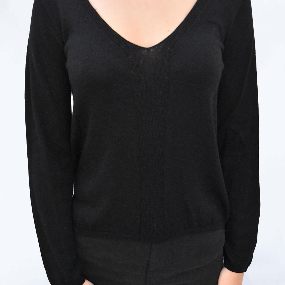 pull noir femme col v