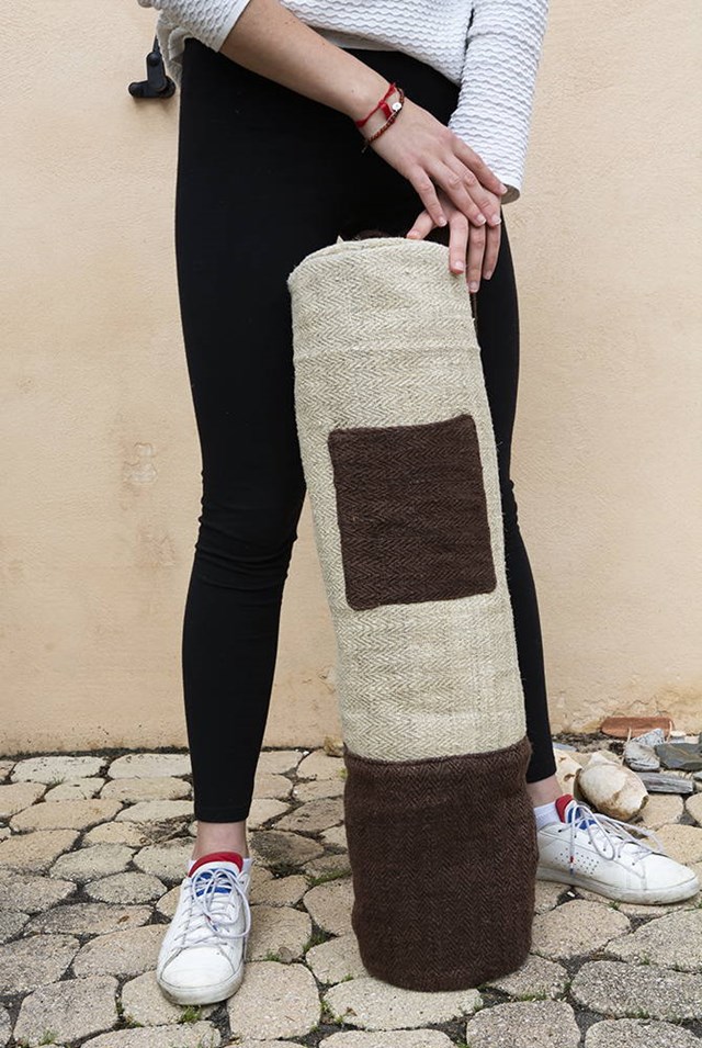 Sac de yoga écologique en chanvre upcyclé - Tishú - Vue portée 2