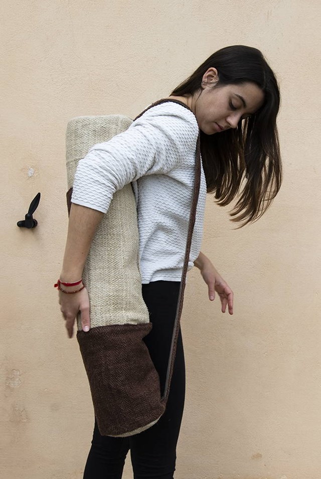 Sac de yoga écologique en chanvre upcyclé - Tishú - Vue portée