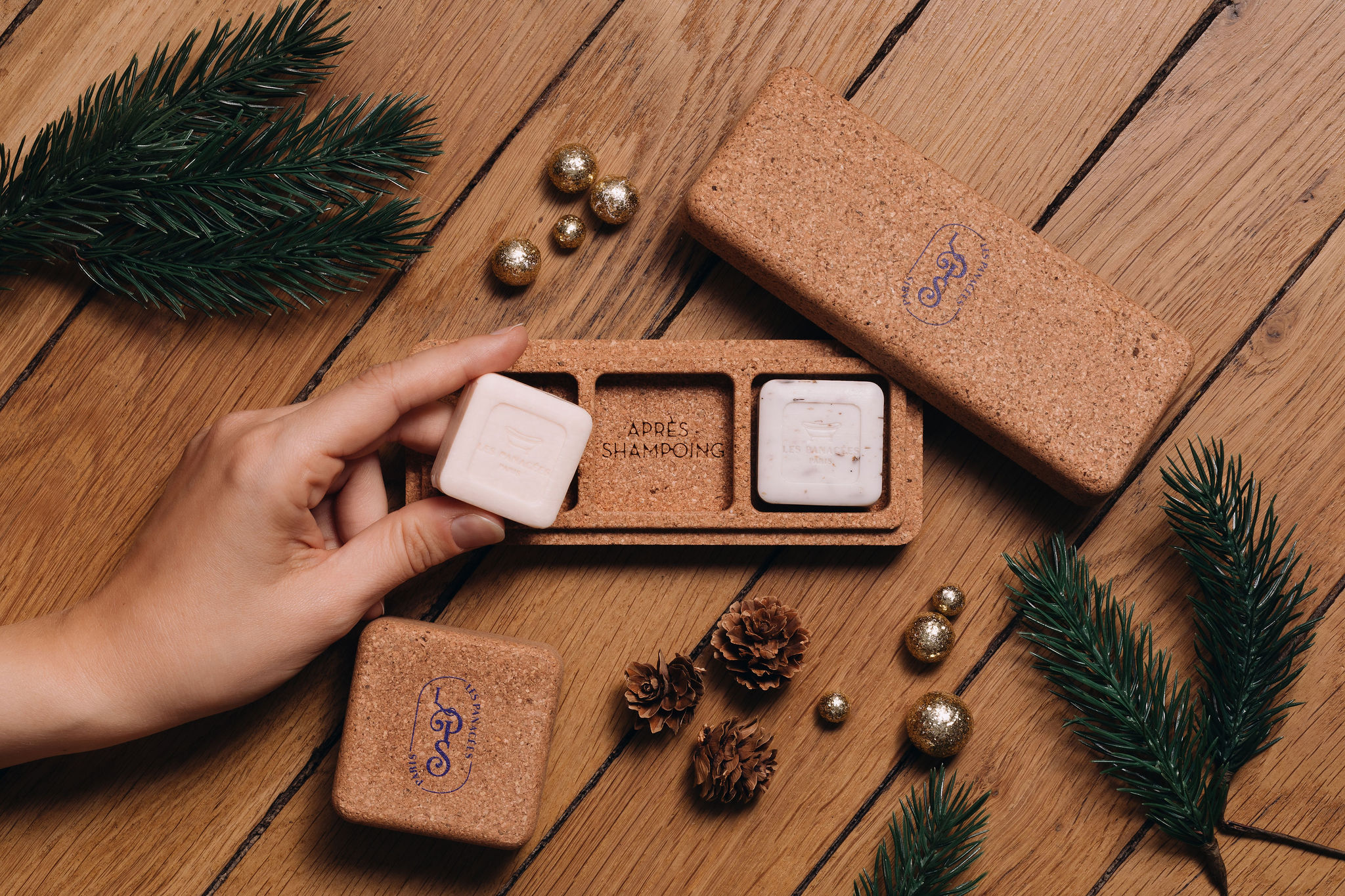 Coffret de Noël - Savon, shampoing & après-shampoing solide  3