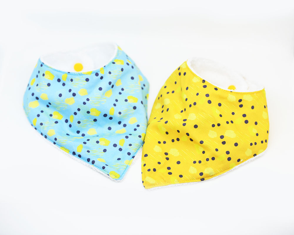 bavoir en cadeau pour bébé