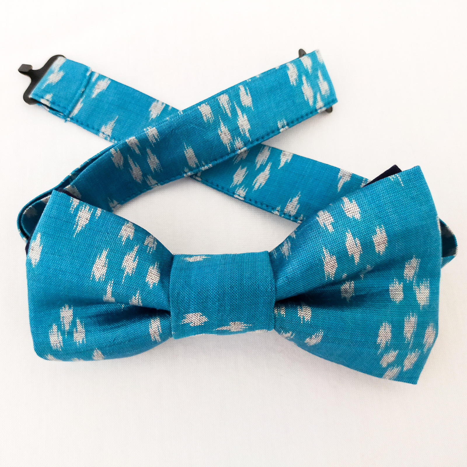 Nœud Papillon équitable en soie - Bleu ikat 3