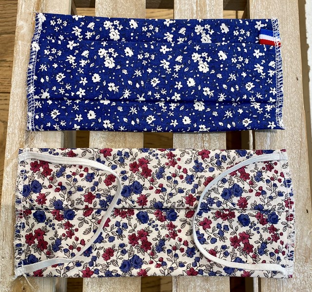 Lot de 4 masques fleuris adulte - Attestation cat. 2 DGA // 20 lavages  4