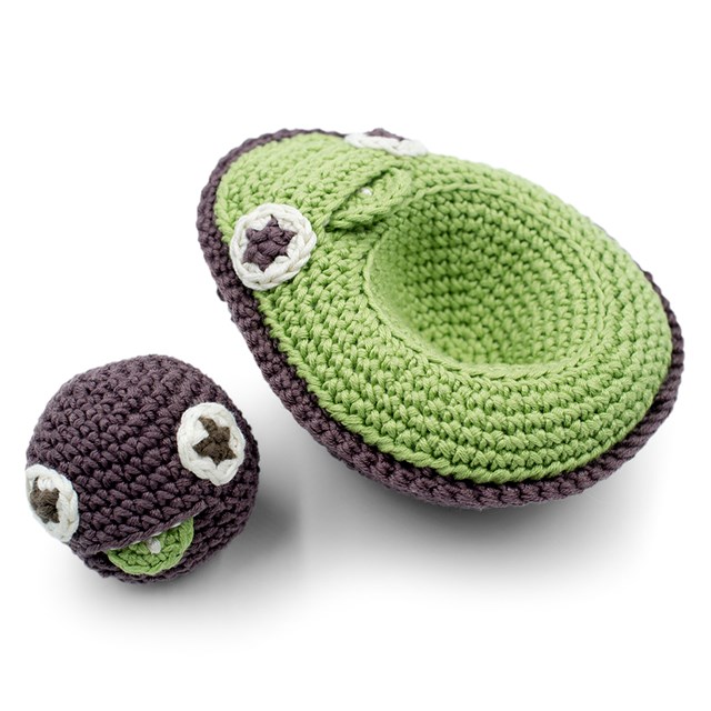 MAMAN AVOCAT ET SON BÉBÉ NOYAU - HOCHET POUR BÉBÉ EN COTON BIO 3
