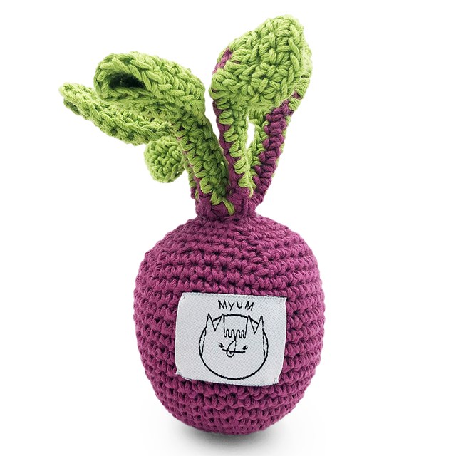 BETTY LA MINI BETTERAVE - HOCHET POUR BÉBÉ EN COTON BIO 5